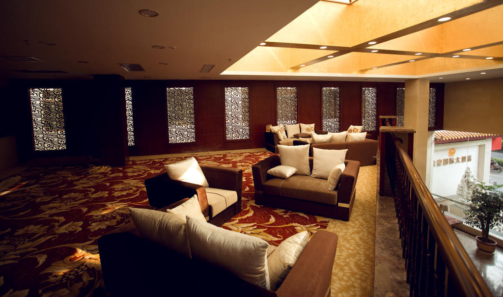 Guilin Golden Crown International Hotel Exterior photo
