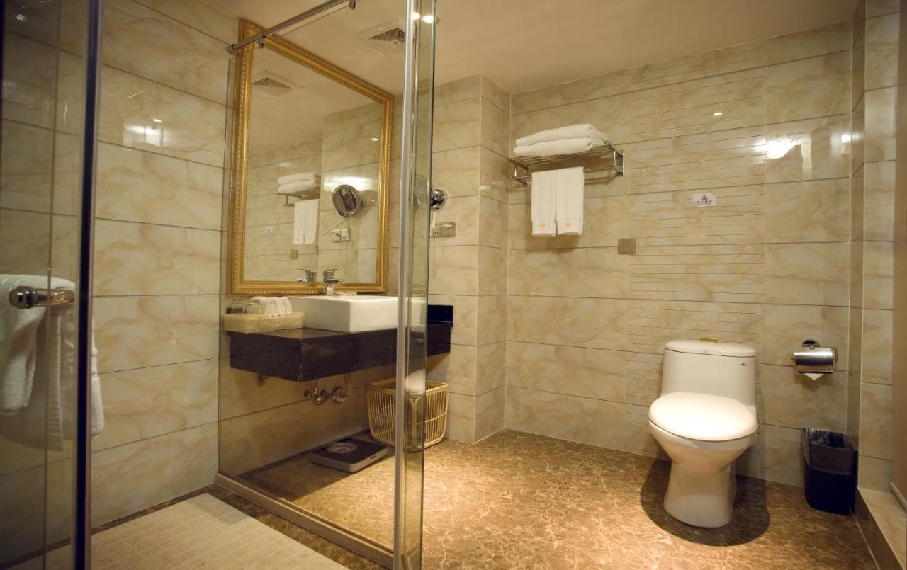 Guilin Golden Crown International Hotel Exterior photo